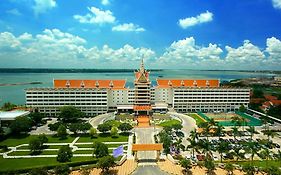 Hotel Cambodiana Phnom Penh